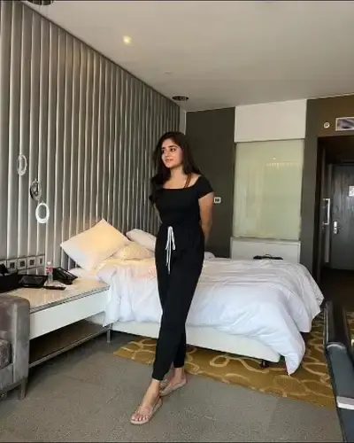 Call Girls Service in Bahadurpura